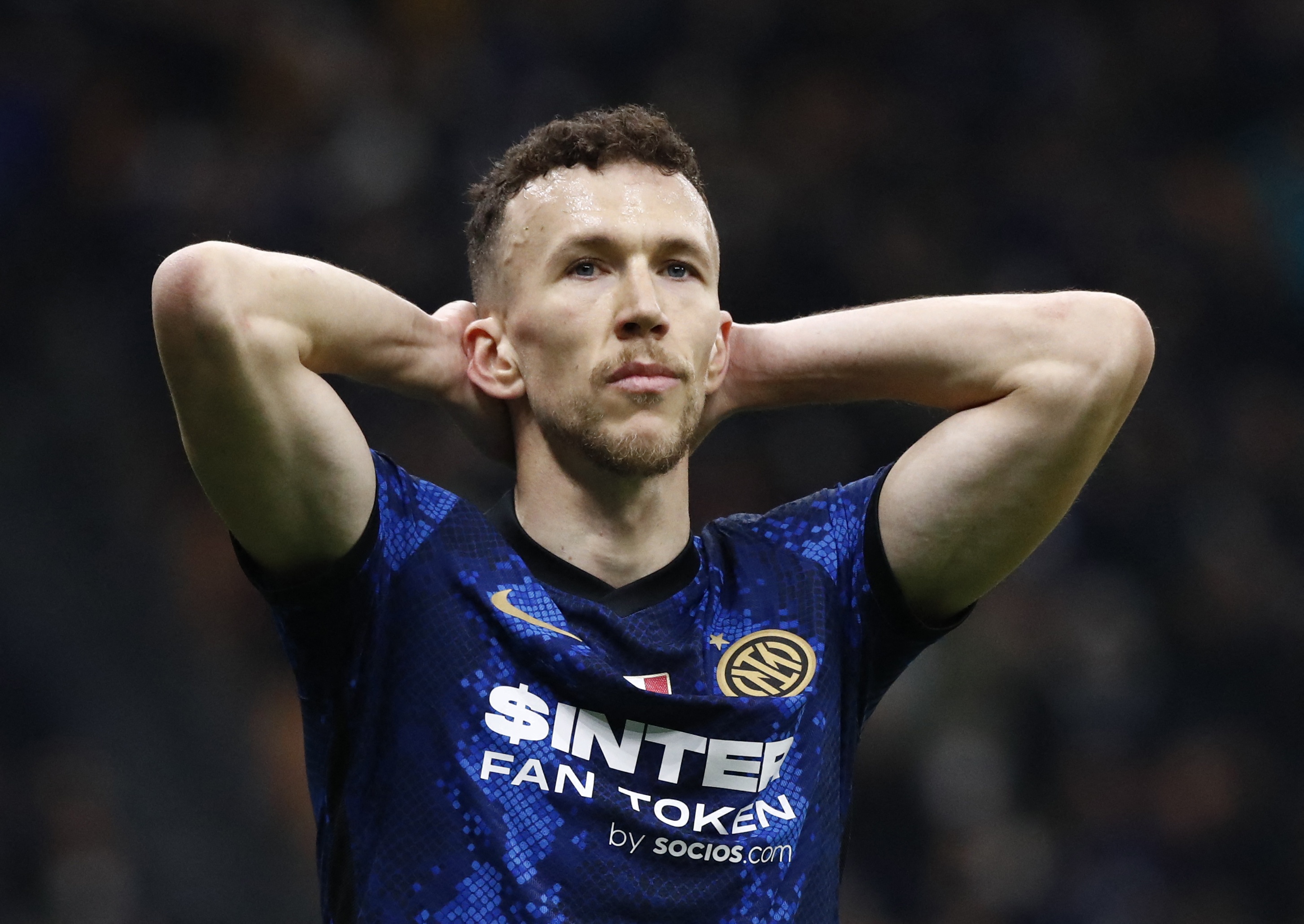 Inter Milan thua trang tren san nha hinh anh