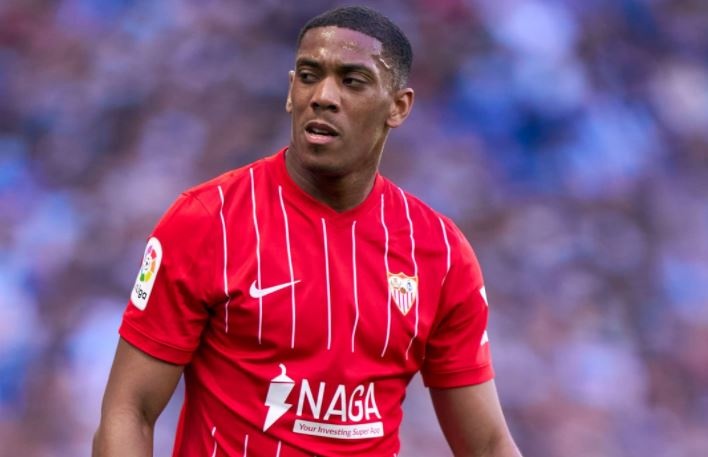 Martial dinh chan thuong sau 4 tran khoac ao Sevilla hinh anh