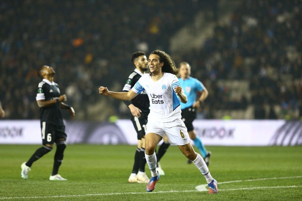 Cau thu khong nhan ban thang sau pha dung tay anh 5