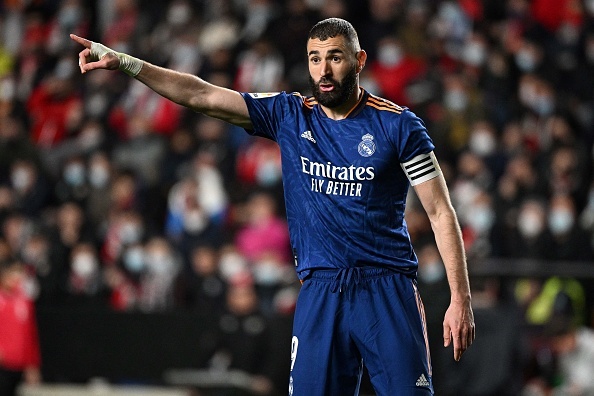 Real tao khoang cach 9 diem voi doi nhi bang hinh anh