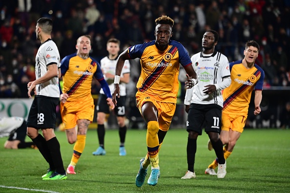 Roma dau Spezia anh 1