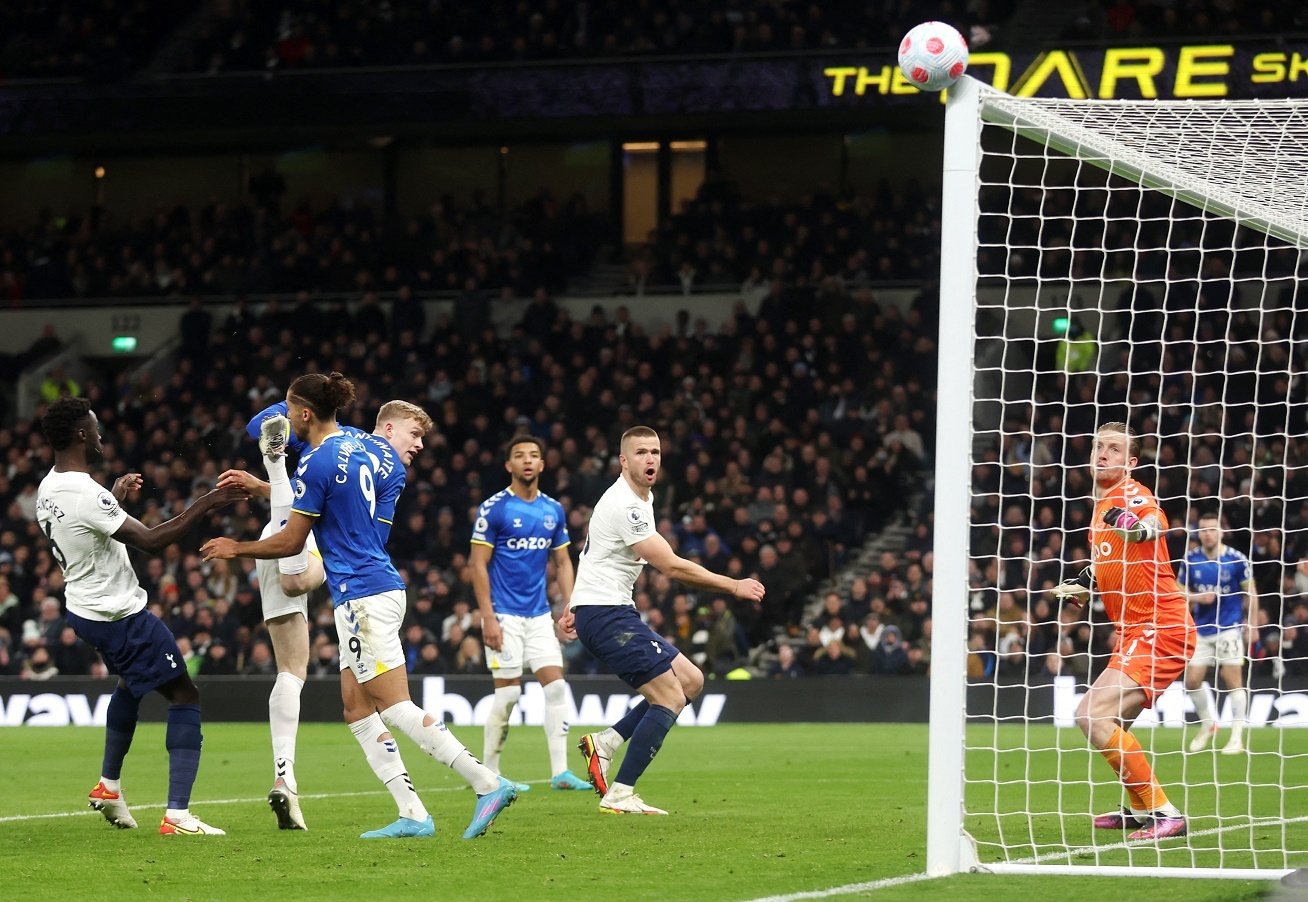 Tottenham dau Everton anh 9