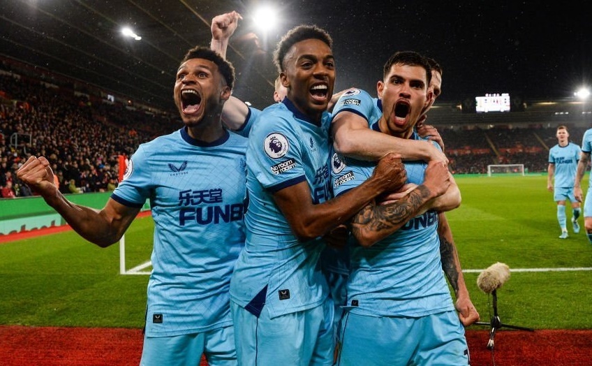 Newcastle noi dai mach bat bai tai Premier League hinh anh
