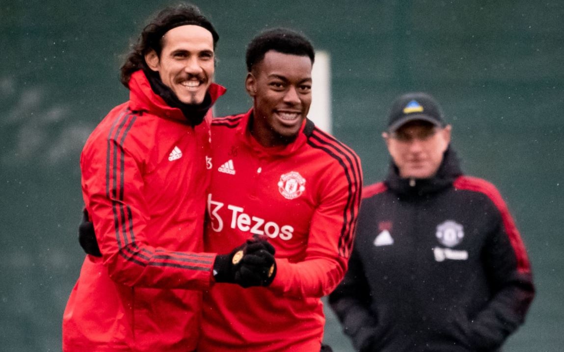 Ronaldo,  Cavani san sang ra san o tran gap Tottenham anh 4