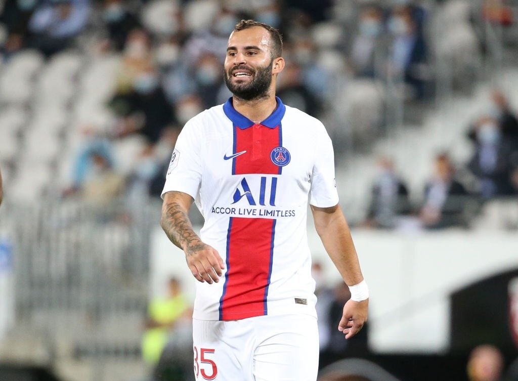 Doi hinh chuyen nhuong lang phi cua PSG anh 5