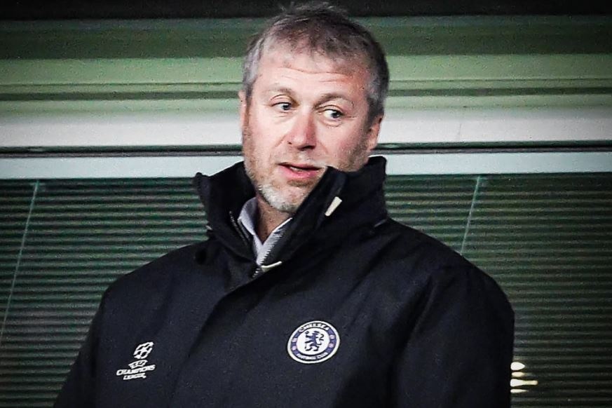 Abramovich bi truat quyen o Chelsea hinh anh