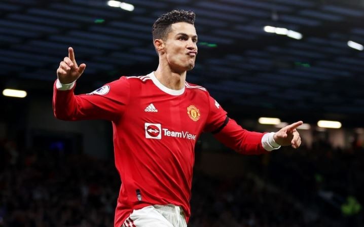 Ronaldo ghi ban nhieu nhat moi thoi dai hinh anh