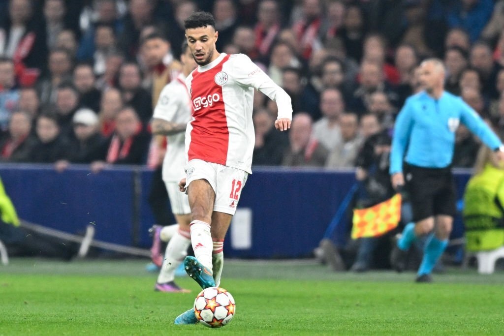 Doi hinh tieu bieu luot ve vong 16 doi Champions League anh 11