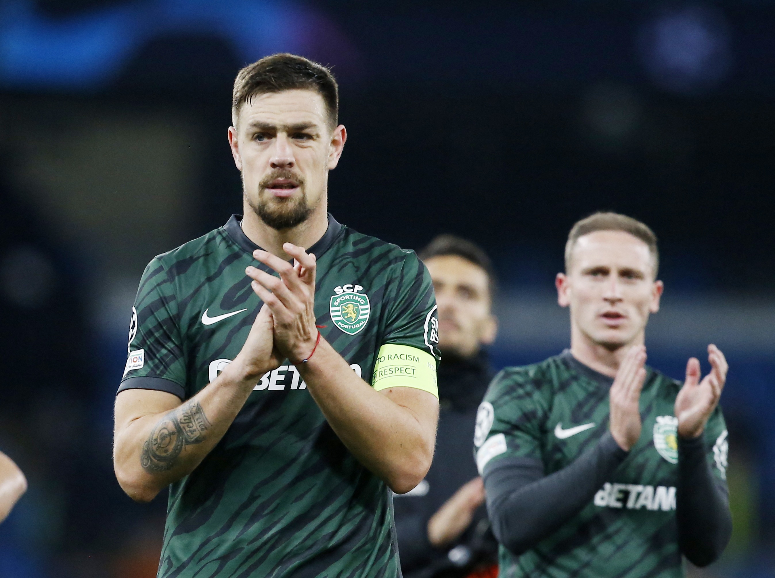 Doi hinh tieu bieu luot ve vong 16 doi Champions League anh 9