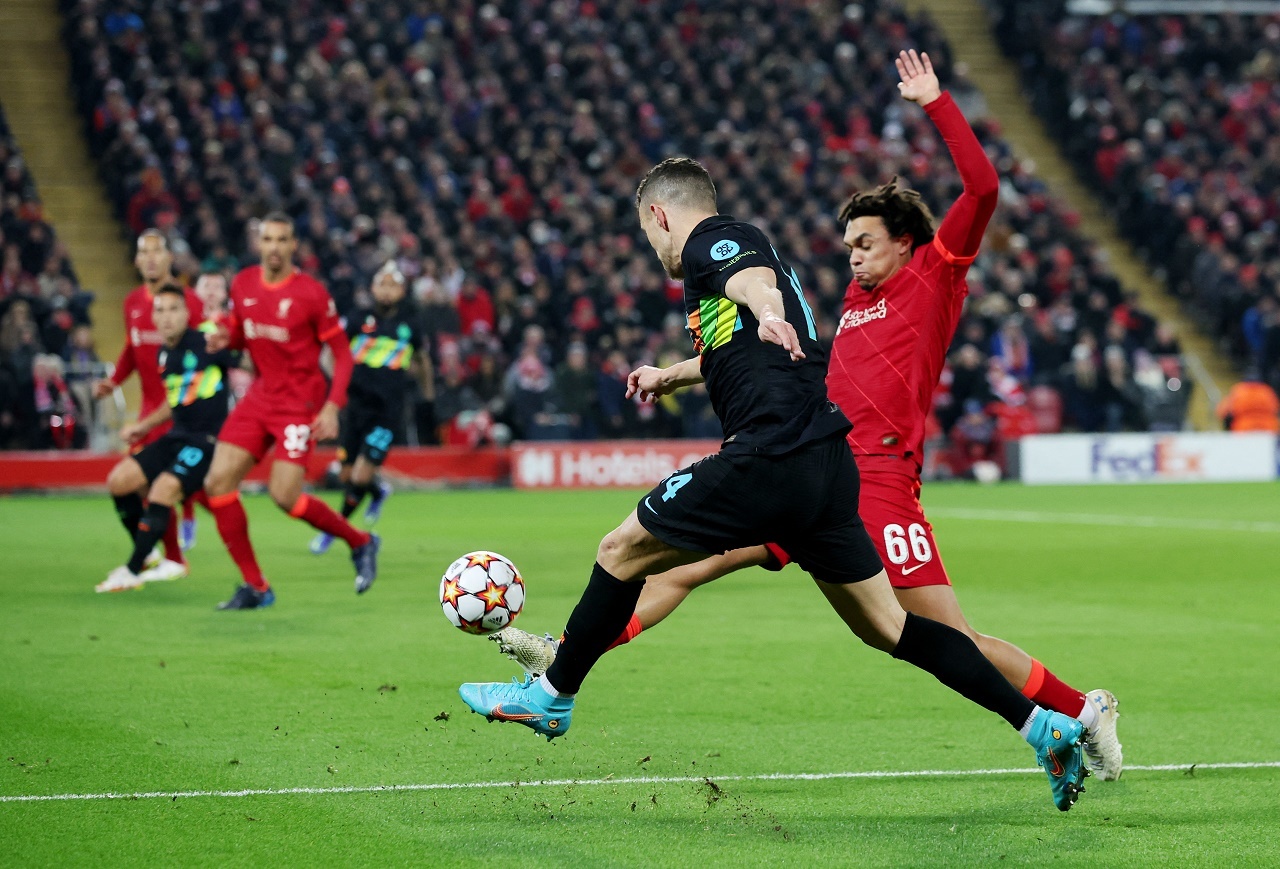 Doi hinh tieu bieu luot ve vong 16 doi Champions League anh 7