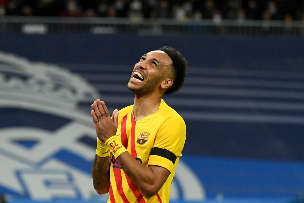 Aubameyang di vao lich su sieu kinh dien anh 4