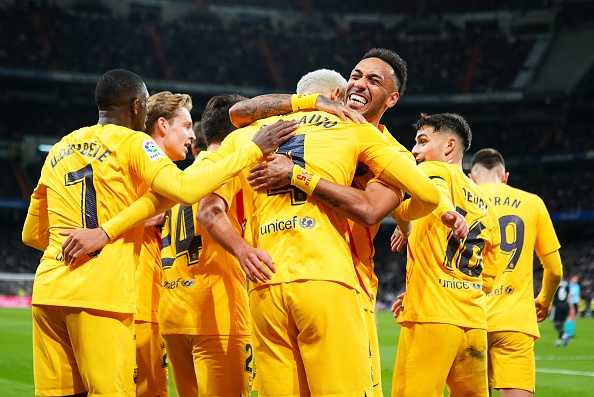 Real Madrid thua Barca 0-4 tren san nha hinh anh