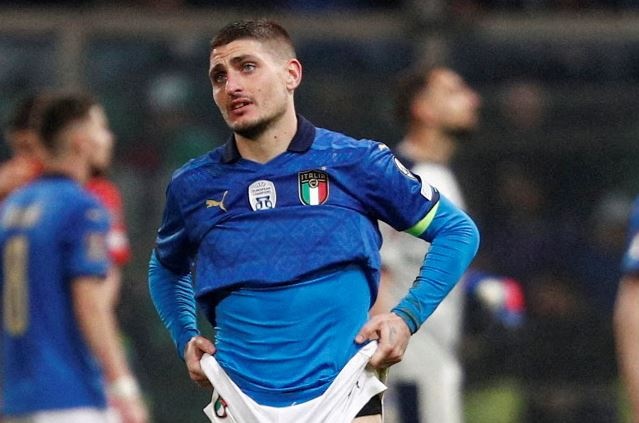 Bao Italy: 'Vien canh Azzurri du World Cup thay Iran kho xay ra' hinh anh