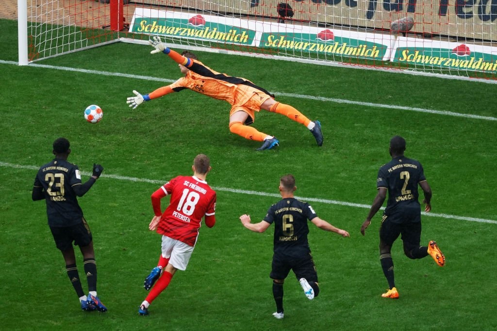 Bayern dau Freiburg anh 3