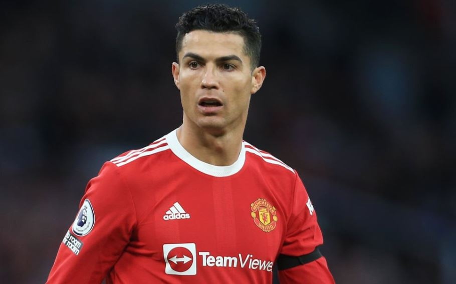 Rooney: 'Ronaldo khong phai la ban hop dong tot cua MU' hinh anh