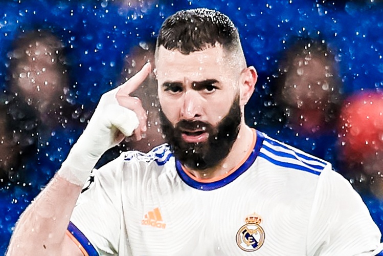 Doi hinh hay nhat luot di tu ket Champions League hinh anh