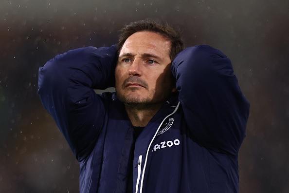 Thay tro Lampard thua nguoc o phut 85 hinh anh