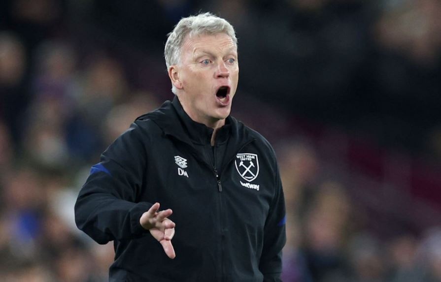 West Ham cam hoa Lyon 1-1 voi 10 nguoi hinh anh