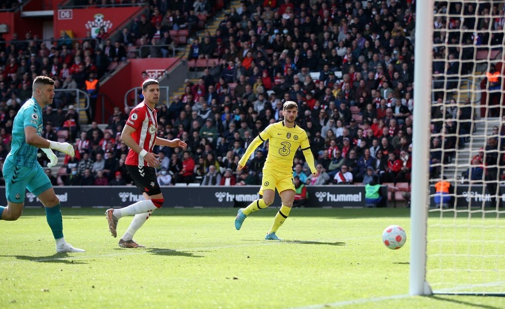 Chelsea ghi 4 ban vao luoi Southampton trong 31 phut anh 9