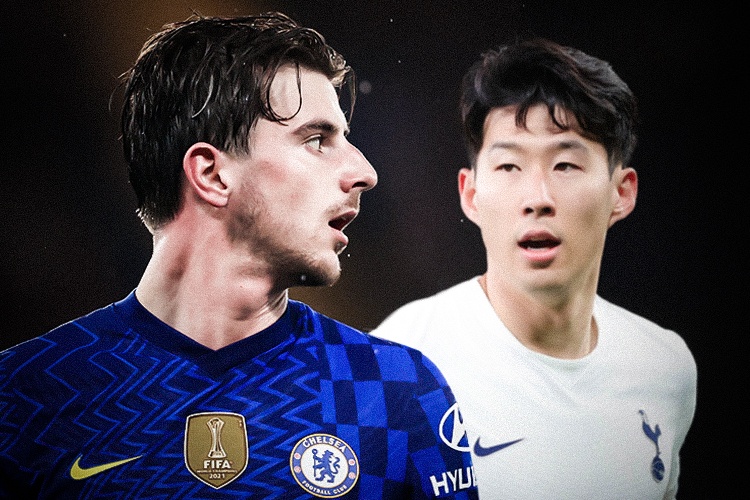 Doi hinh hay nhat vong 32 Premier League hinh anh