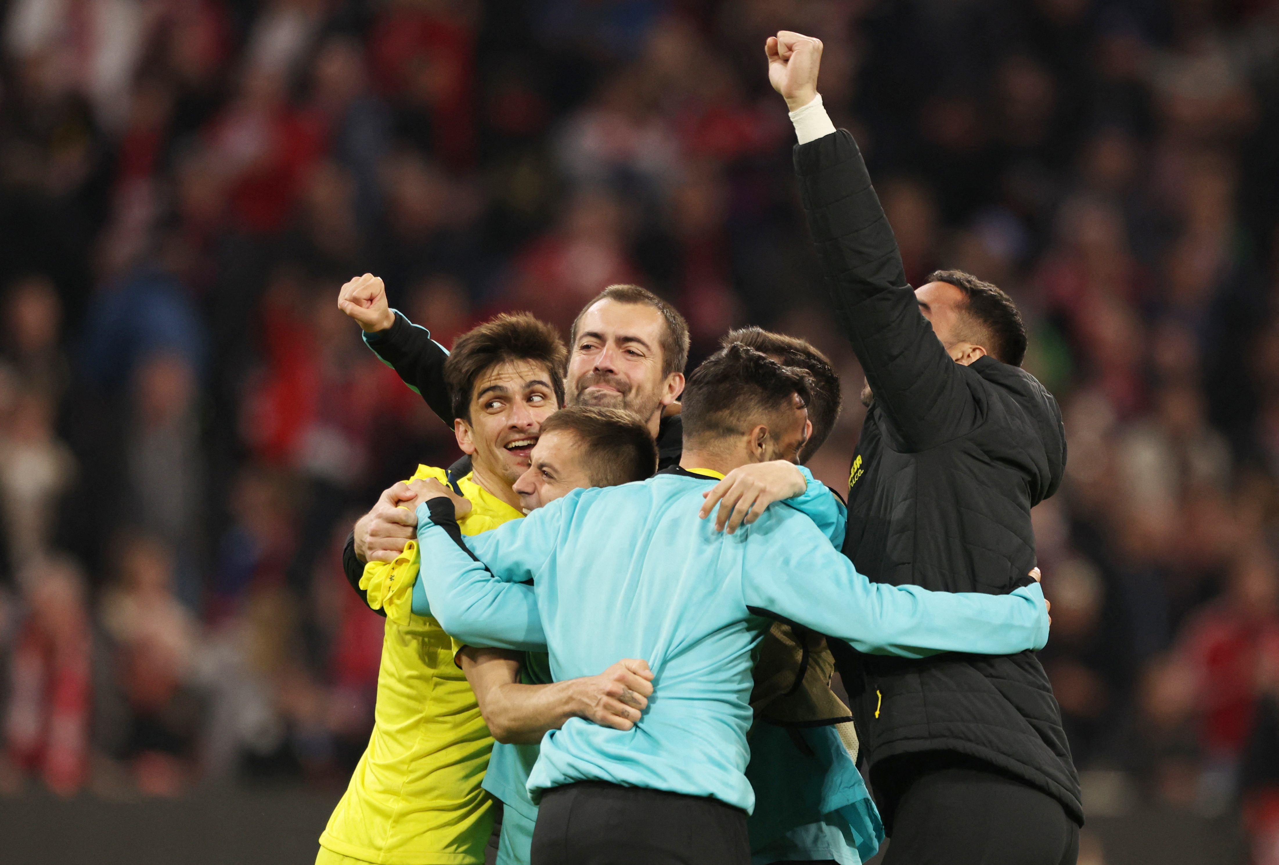 Bayern dau Villarreal anh 1