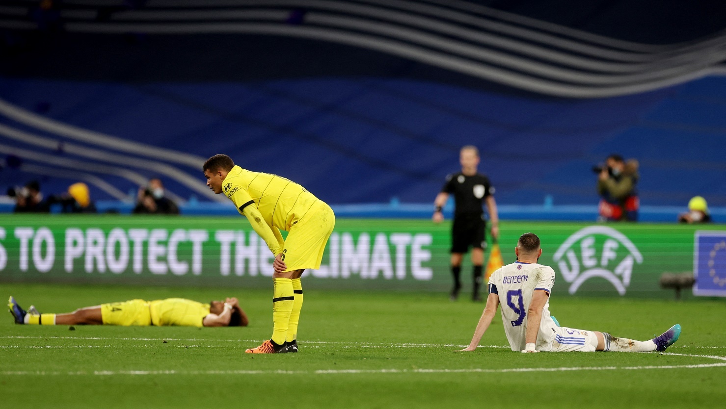 Dan sao Real,  Chelsea do guc sau man tra tan the luc anh 1