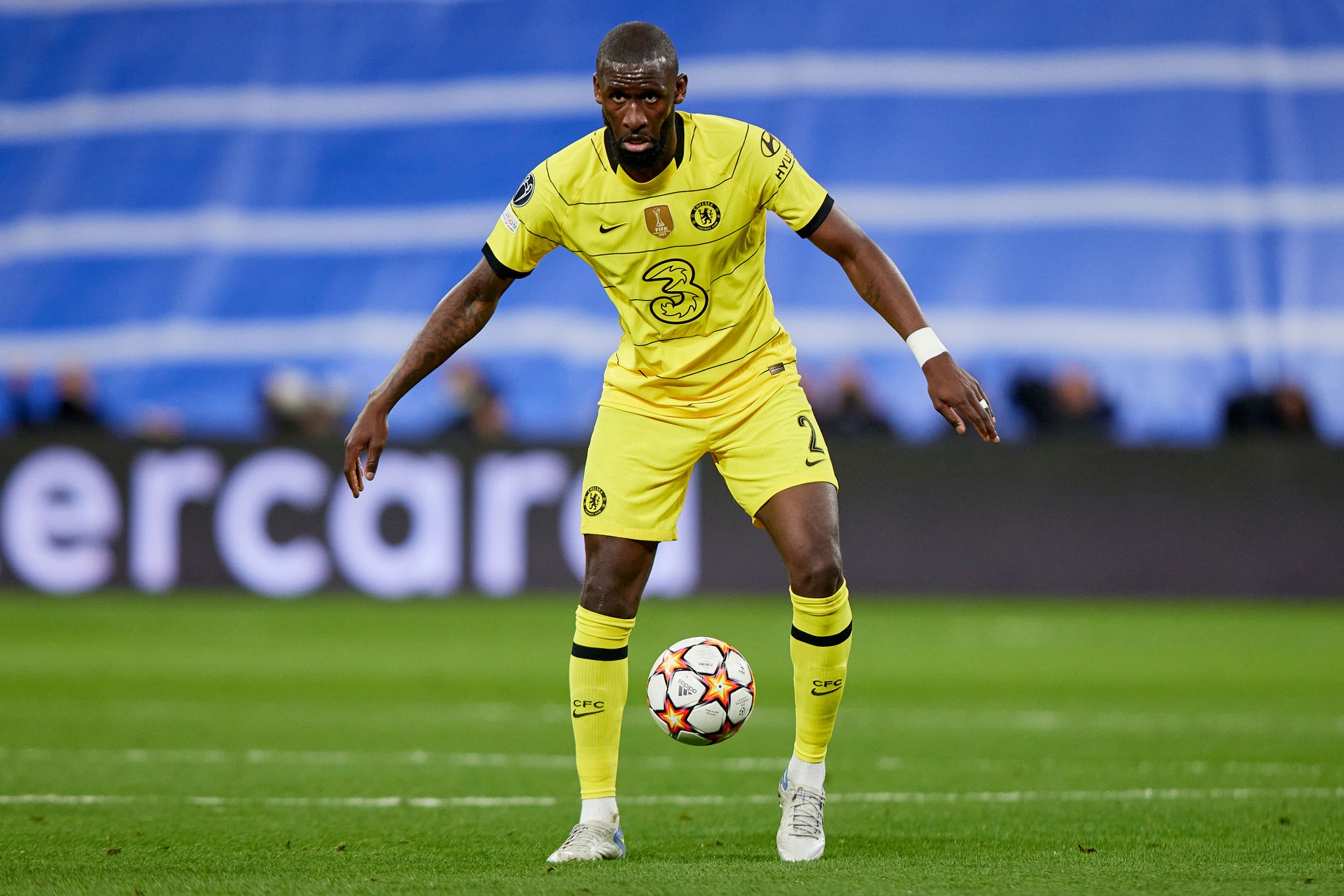 Doi hinh hay nhat luot ve tu ket Champions League anh 9