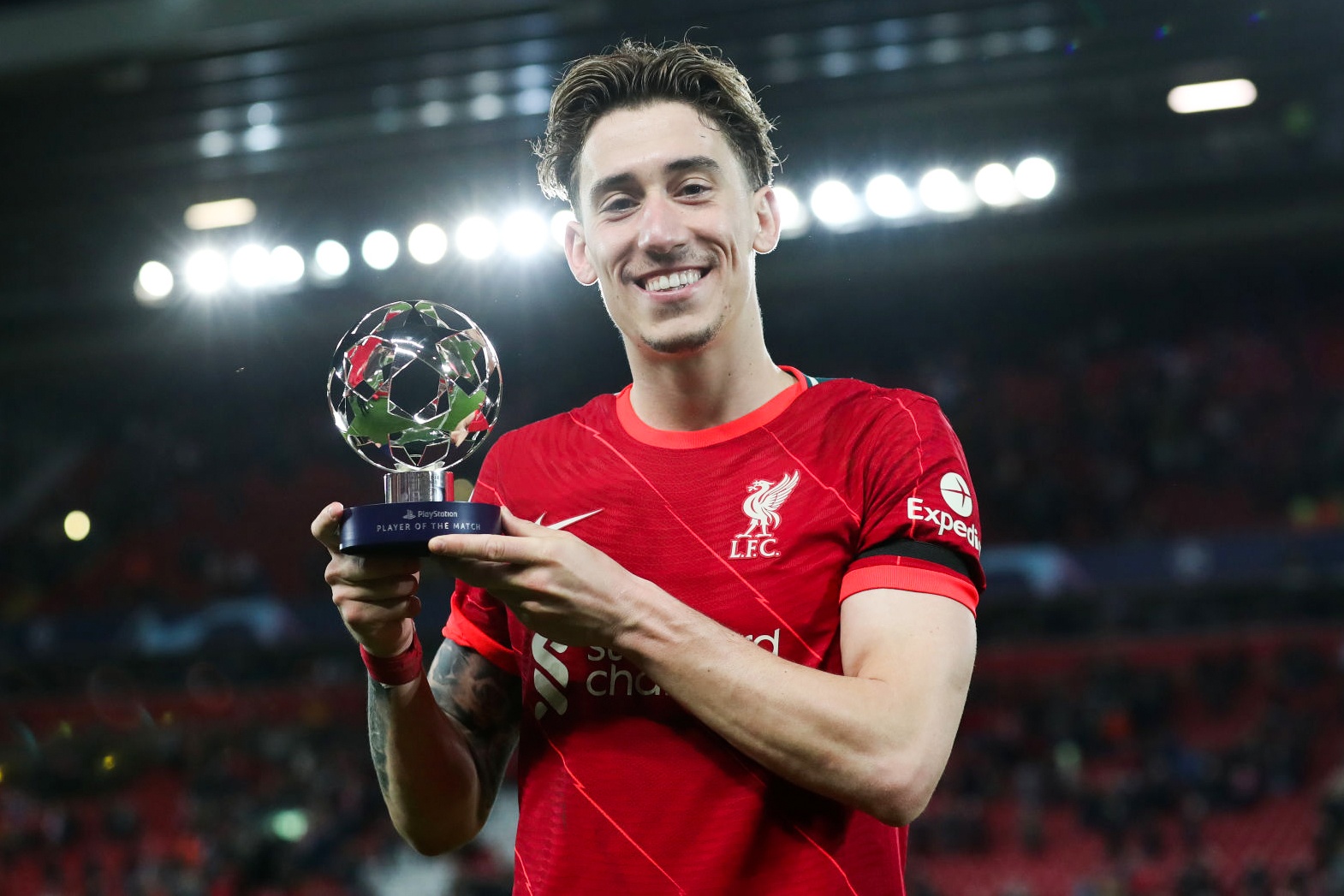 Doi hinh hay nhat luot ve tu ket Champions League anh 5