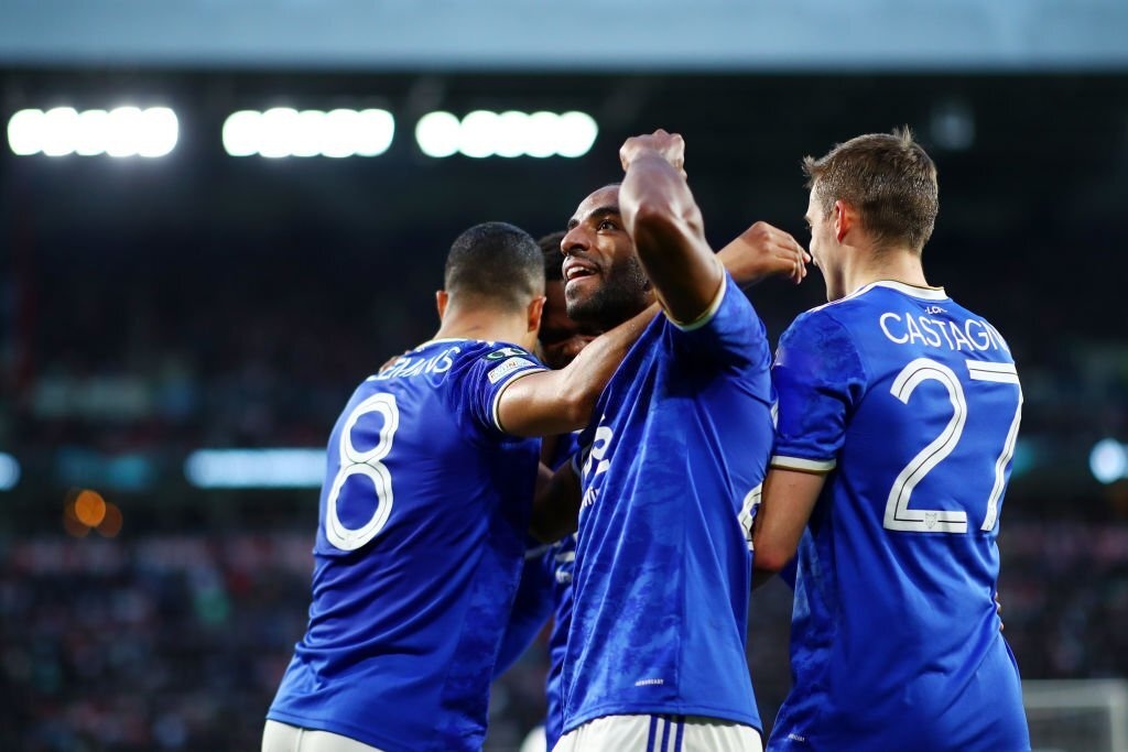 Leicester lan dau tien vao ban ket cup chau Au anh 1