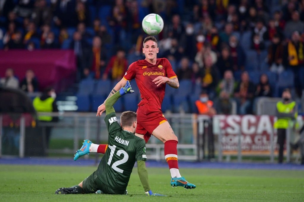 Thay tro Mourinho vao ban ket Conference League anh 3