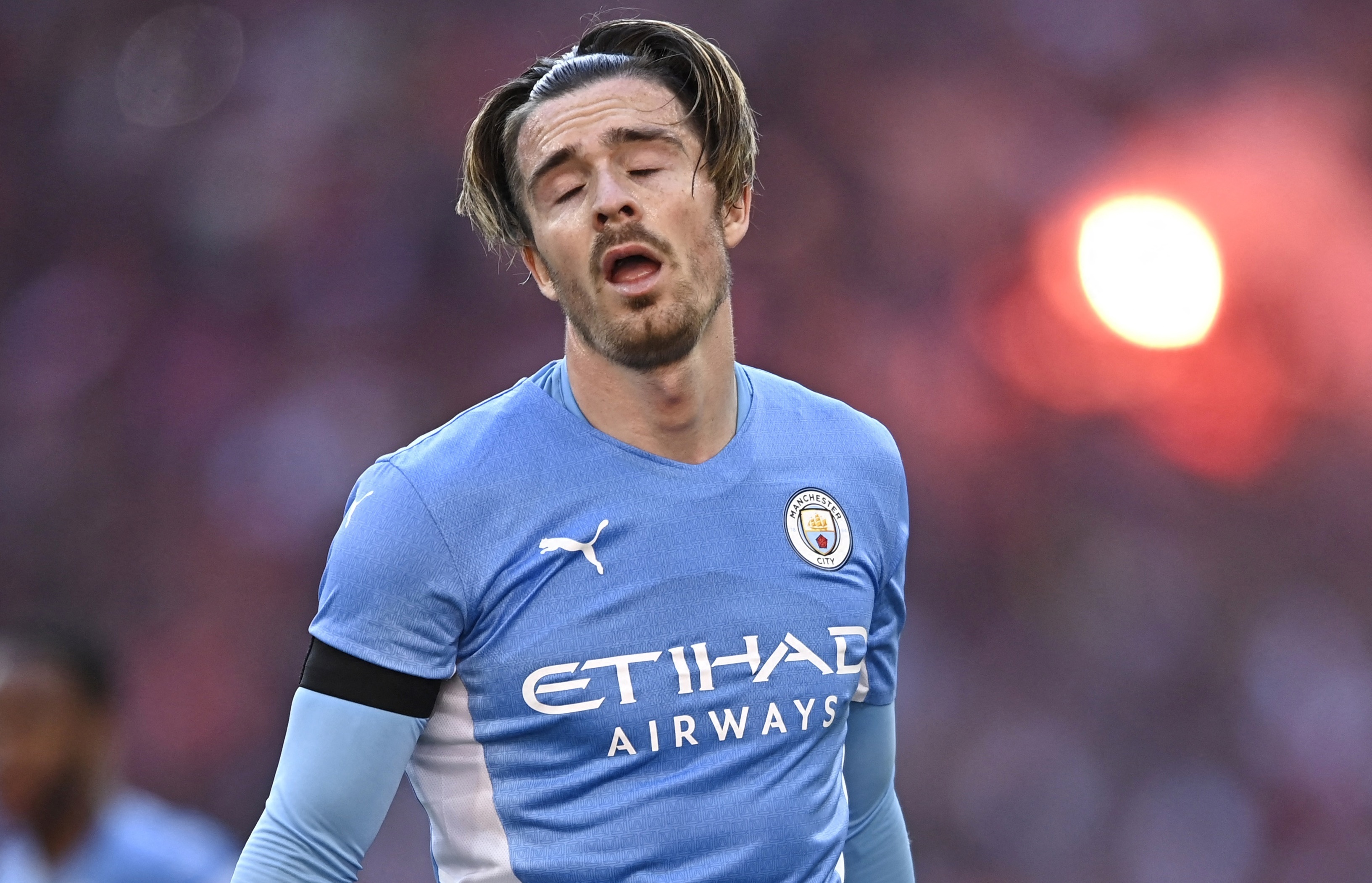 Man City xin loi Liverpool hinh anh