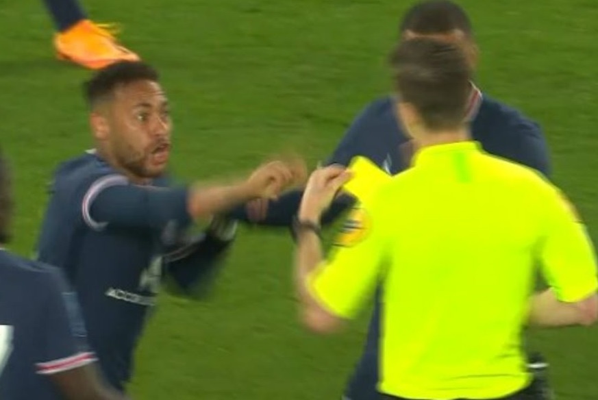 Doi thu an va khien Neymar bi phat hinh anh