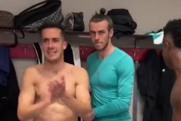 Bale lang le khi dong doi an mung chien thang hinh anh