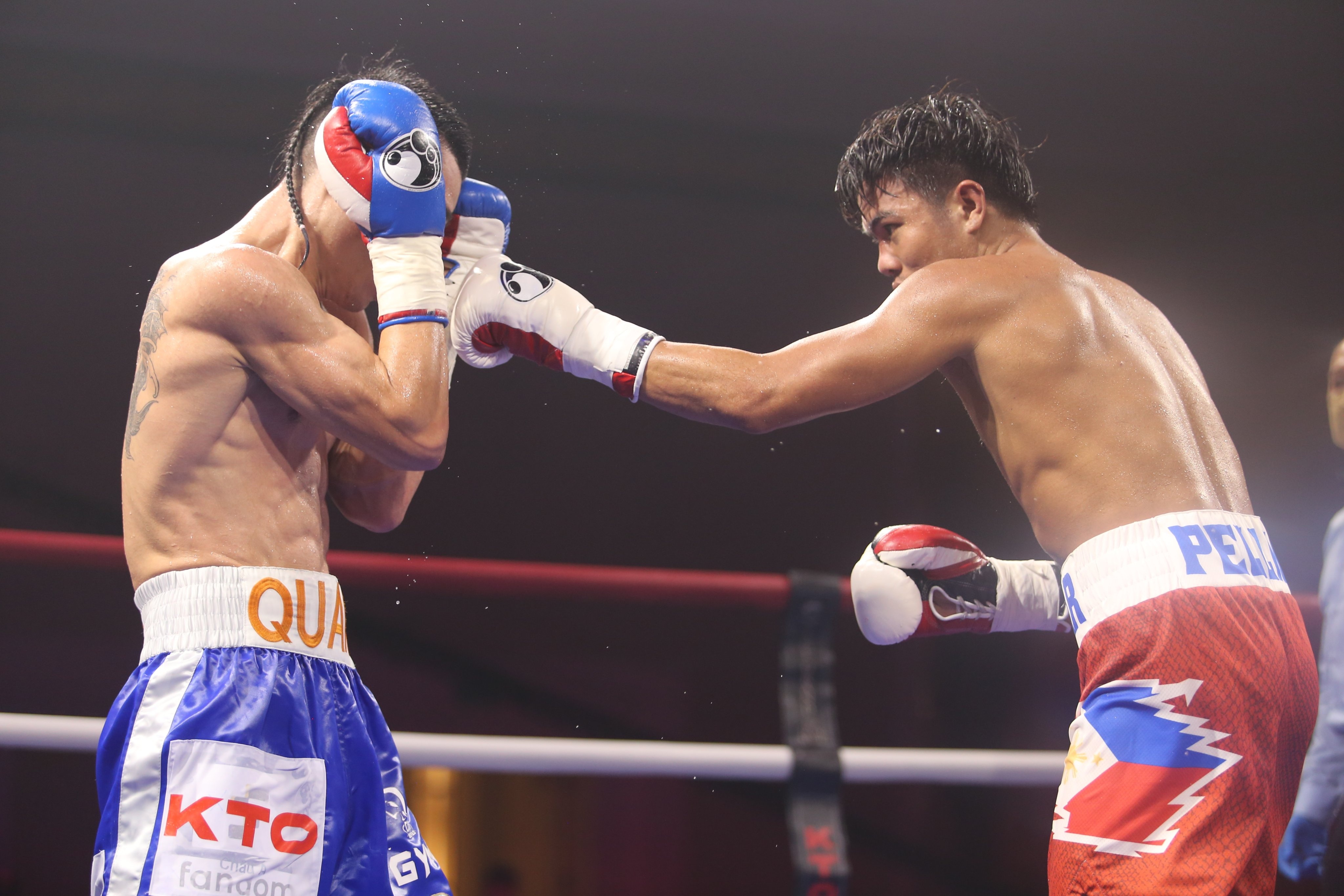 Dinh Hong Quan khoc sau khi gianh dai IBF lich su anh 6