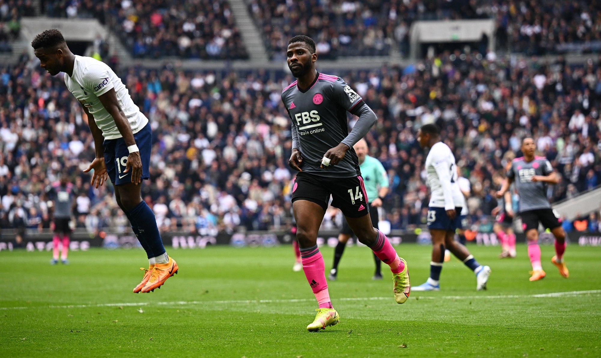 Tottenham dau Leicester anh 9