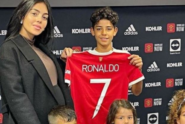 Ronaldo Junior the hien ky thuat da phat hinh anh