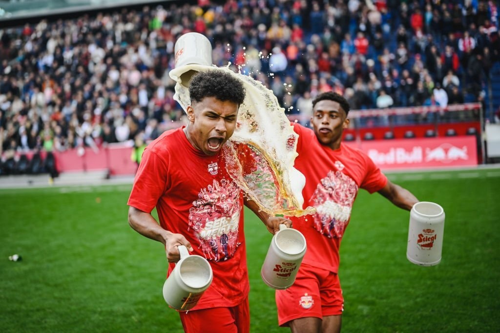 13 CLB da co ve du Champions League mua toi anh 12