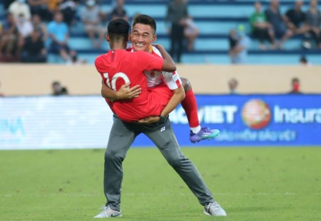 Phut cuoi nghiet nga cua U23 Lao hinh anh