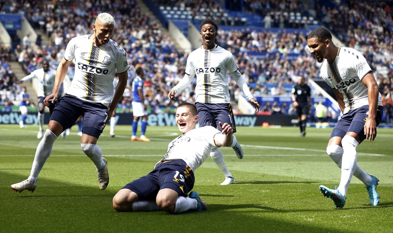 Everton dau Leicester anh 1