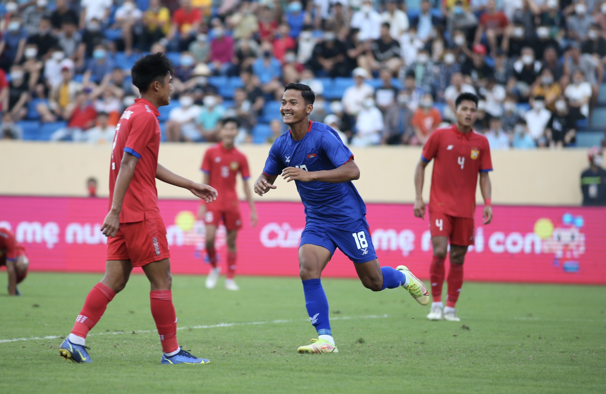 HLV Honda that vong du hoc tro dang dan 4-1 anh 7