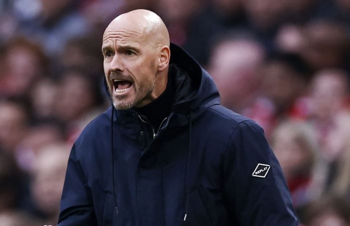 Thay tro Erik ten Hag lap ky luc trong ngay vo dich Ha Lan hinh anh