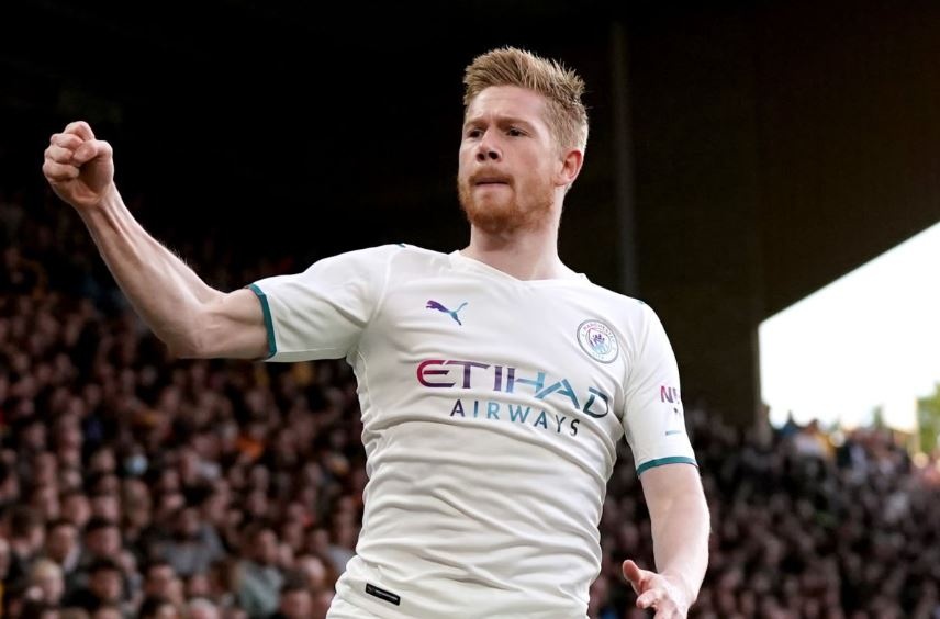 De Bruyne ghi 4 ban giup Man City xay chac ngoi dau hinh anh