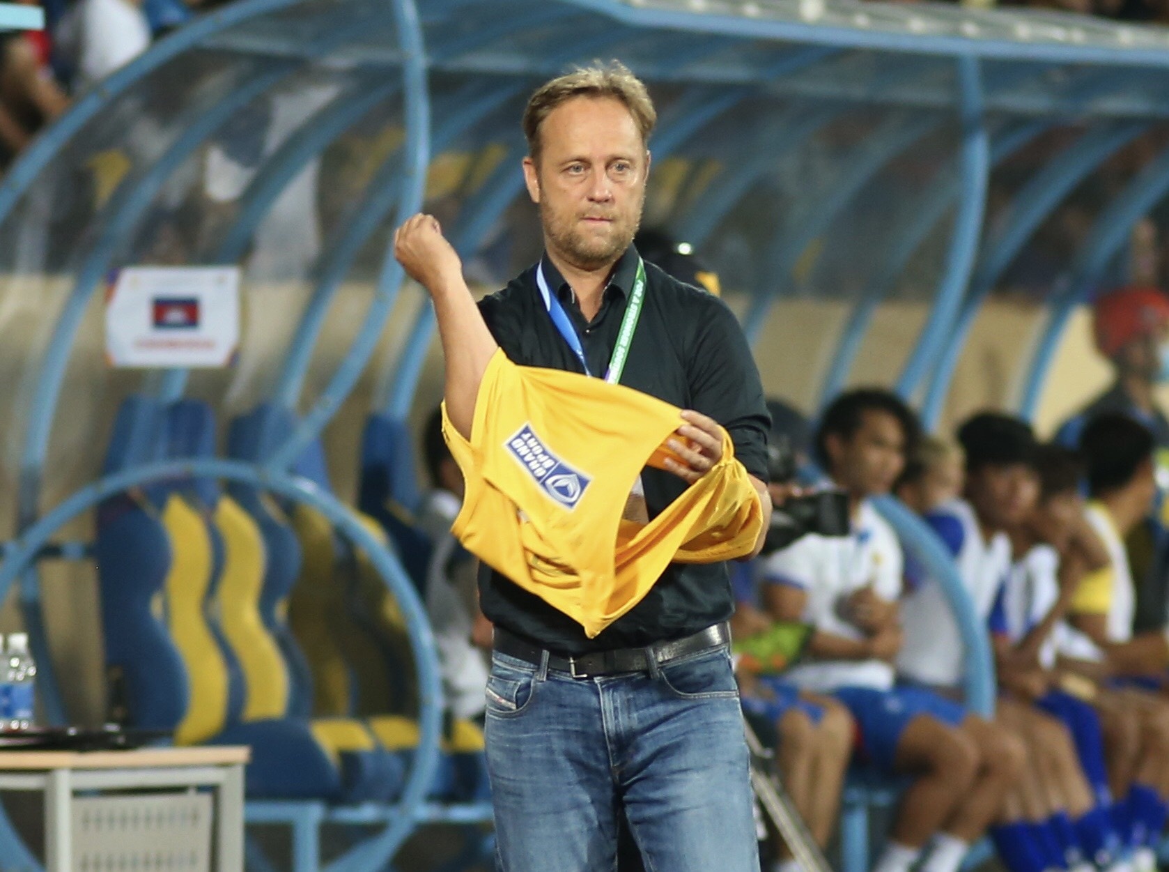 Madam Pang cam on CDV tai san Thien Truong anh 5