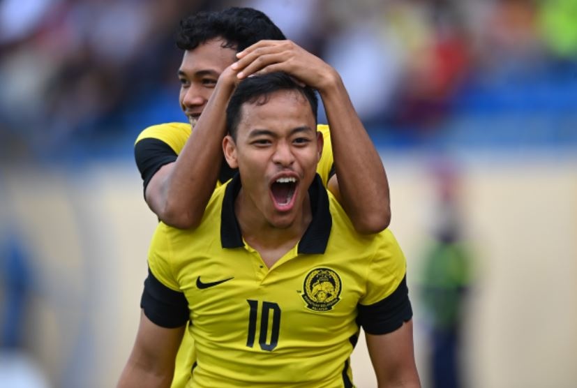 U23 Malaysia giu ngoi dau bang sau tran hoa Singapore 2-2 hinh anh