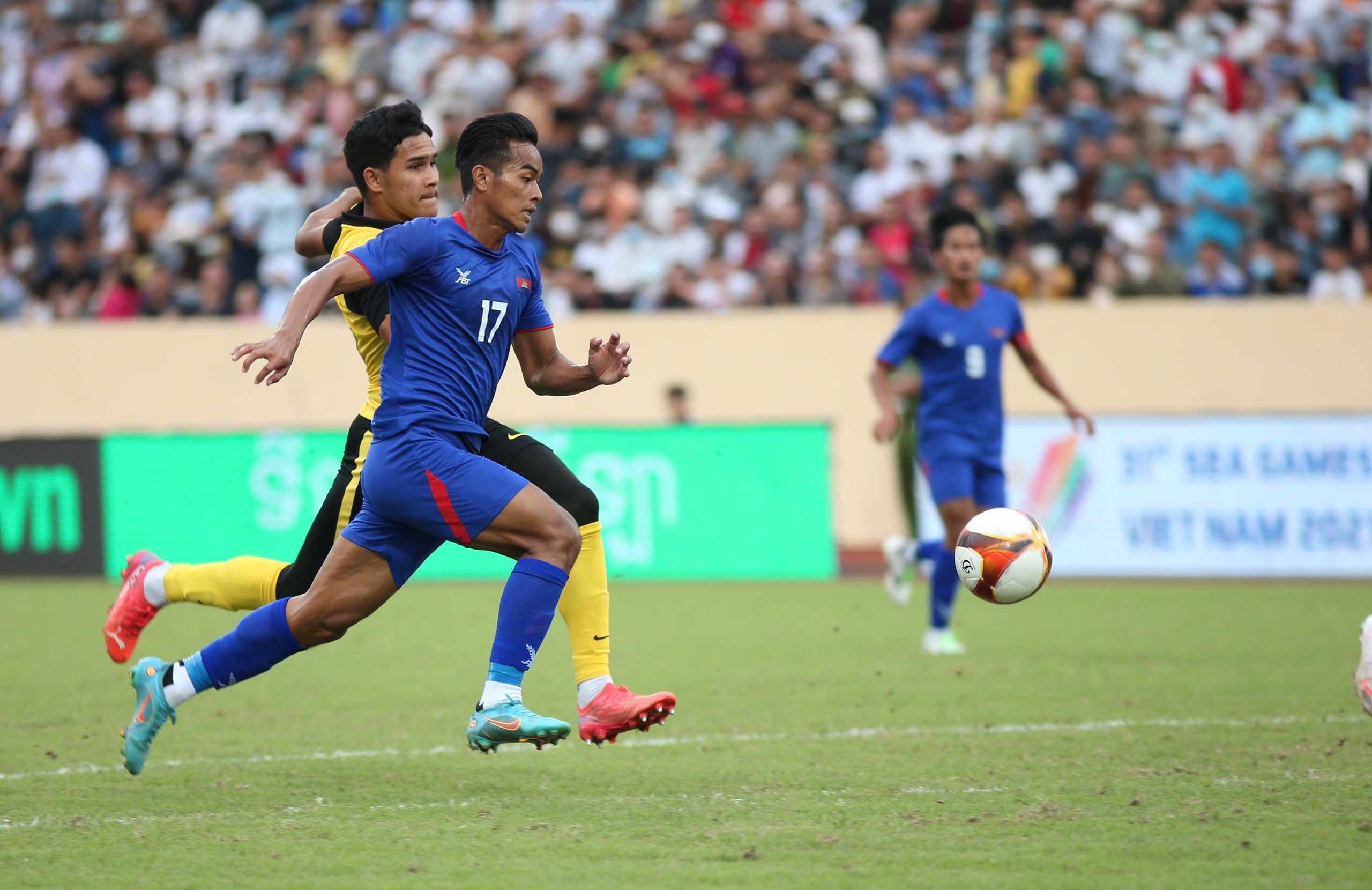 HLV Honda khong hai long voi hoc tro anh 7