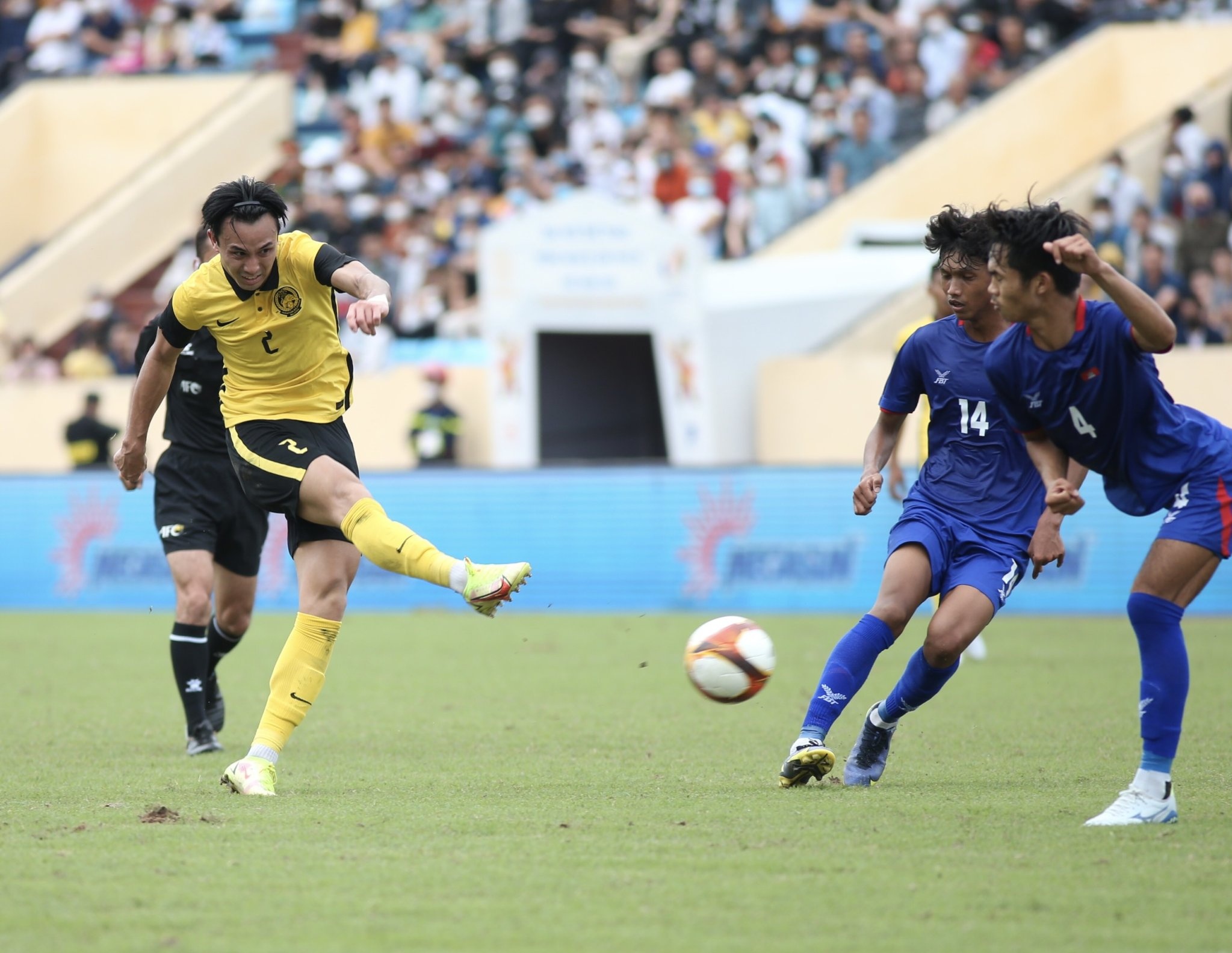 HLV Honda khong hai long voi hoc tro anh 1