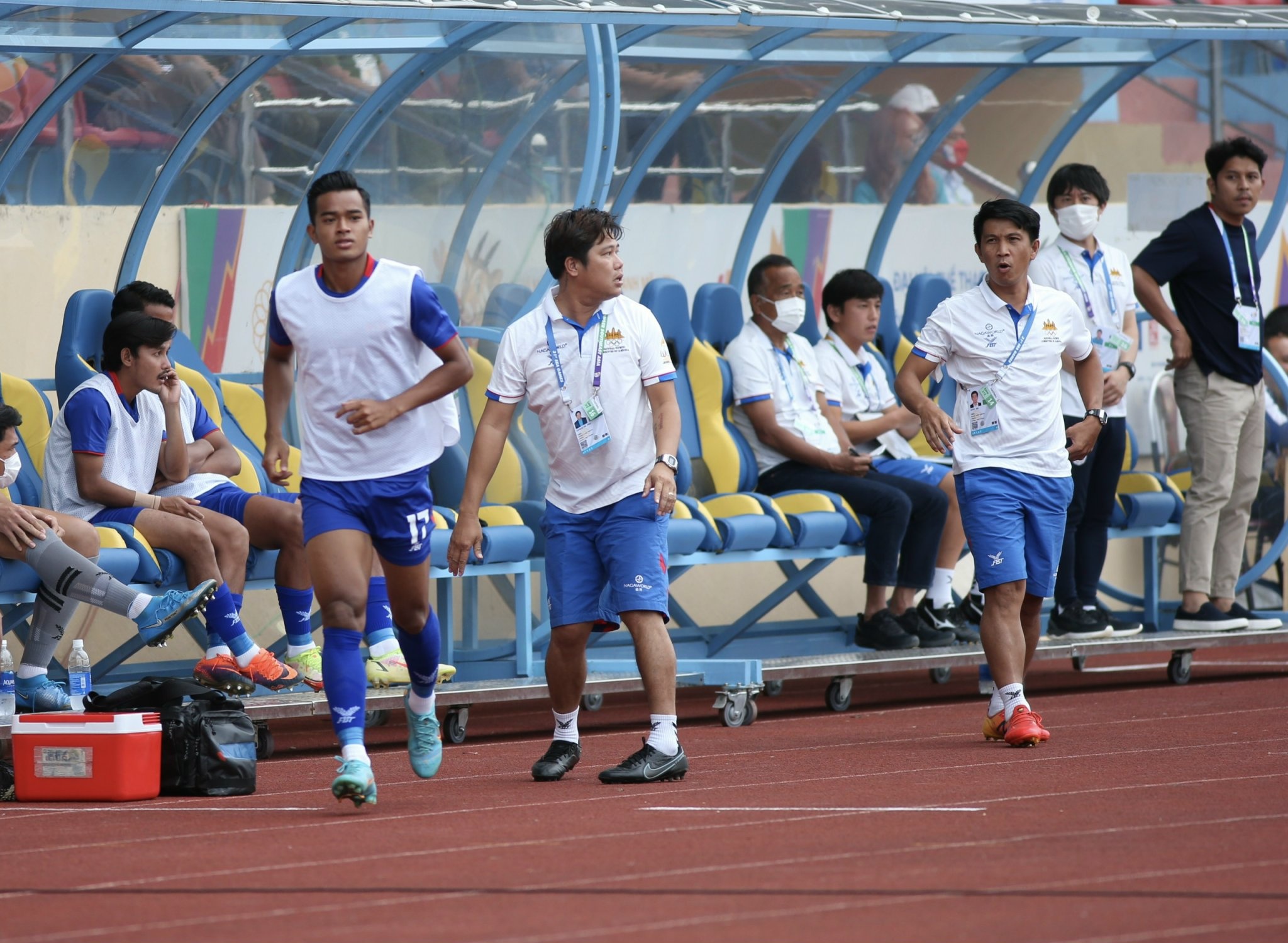 HLV Honda khong hai long voi hoc tro anh 3