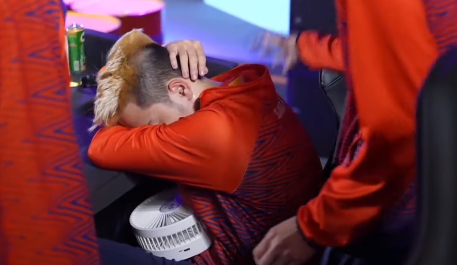 VDV PUBG Mobile Viet Nam khoc sau khi hut HCV SEA Games anh 1