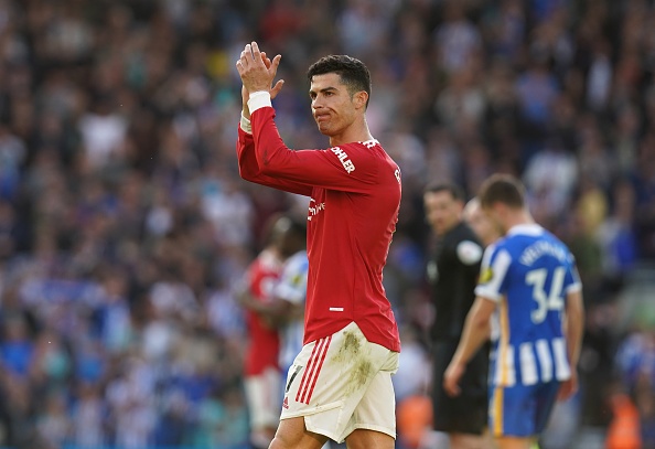 Ronaldo khong roi san Amex sau tran thua 0-4 anh 1