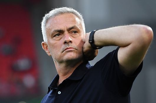 HLV Mourinho di vao lich su bong da chau Au hinh anh